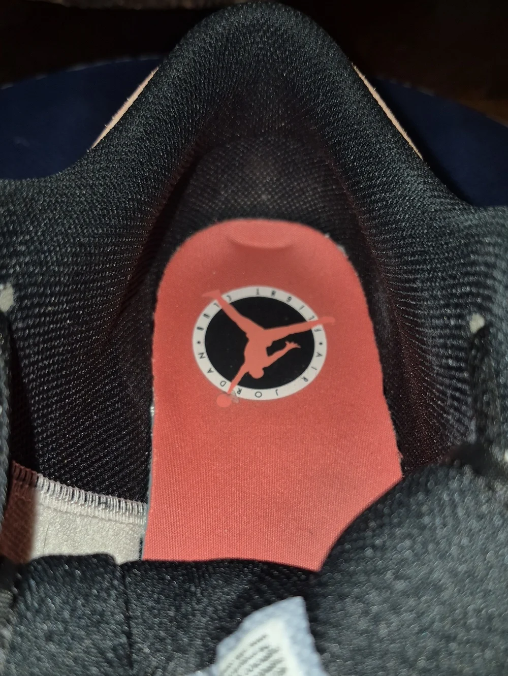 AirJordan1 introduced in1985 as Michael Jordan's signature BB Shoe.sz.10(#3025D)
